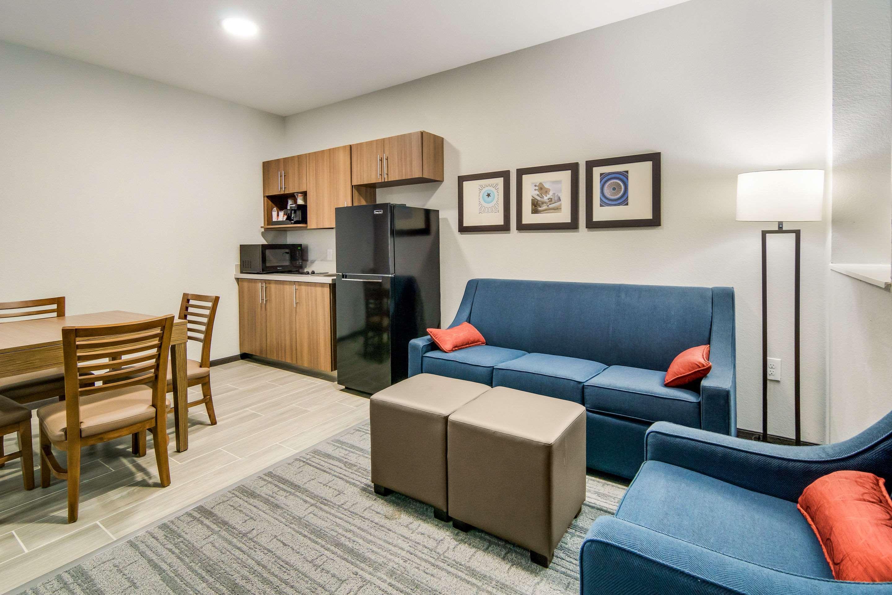 Comfort Dallas South DeSoto