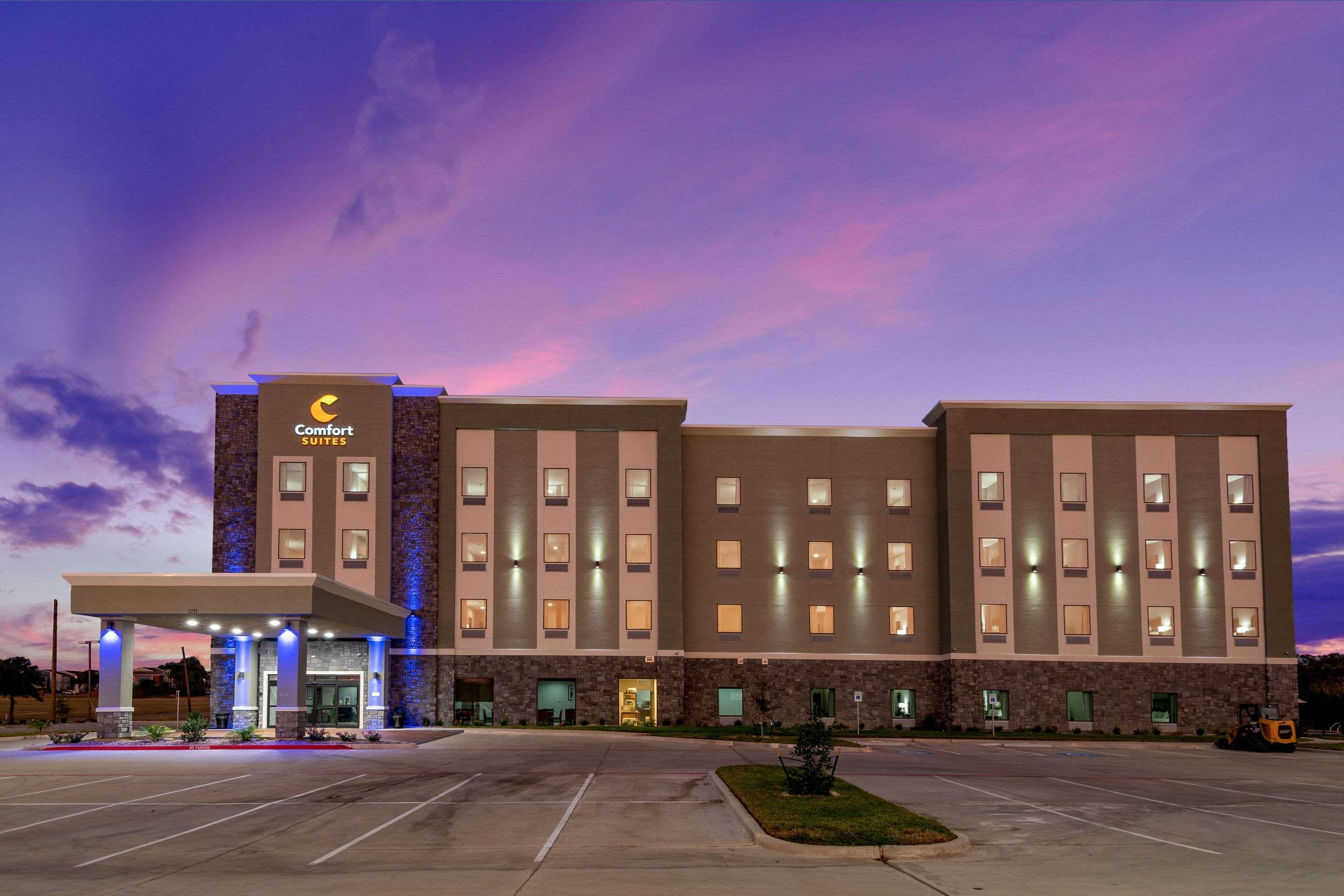 Comfort Dallas South Hotel